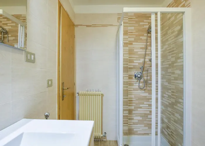 Cesa Crepaz 아파트 *